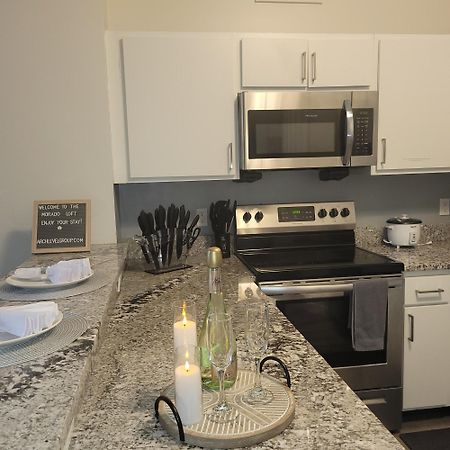 Free Parking! Downtown King Suite Lucas Oil- Conv Center Skywalk#1 Indianapolis Exterior photo